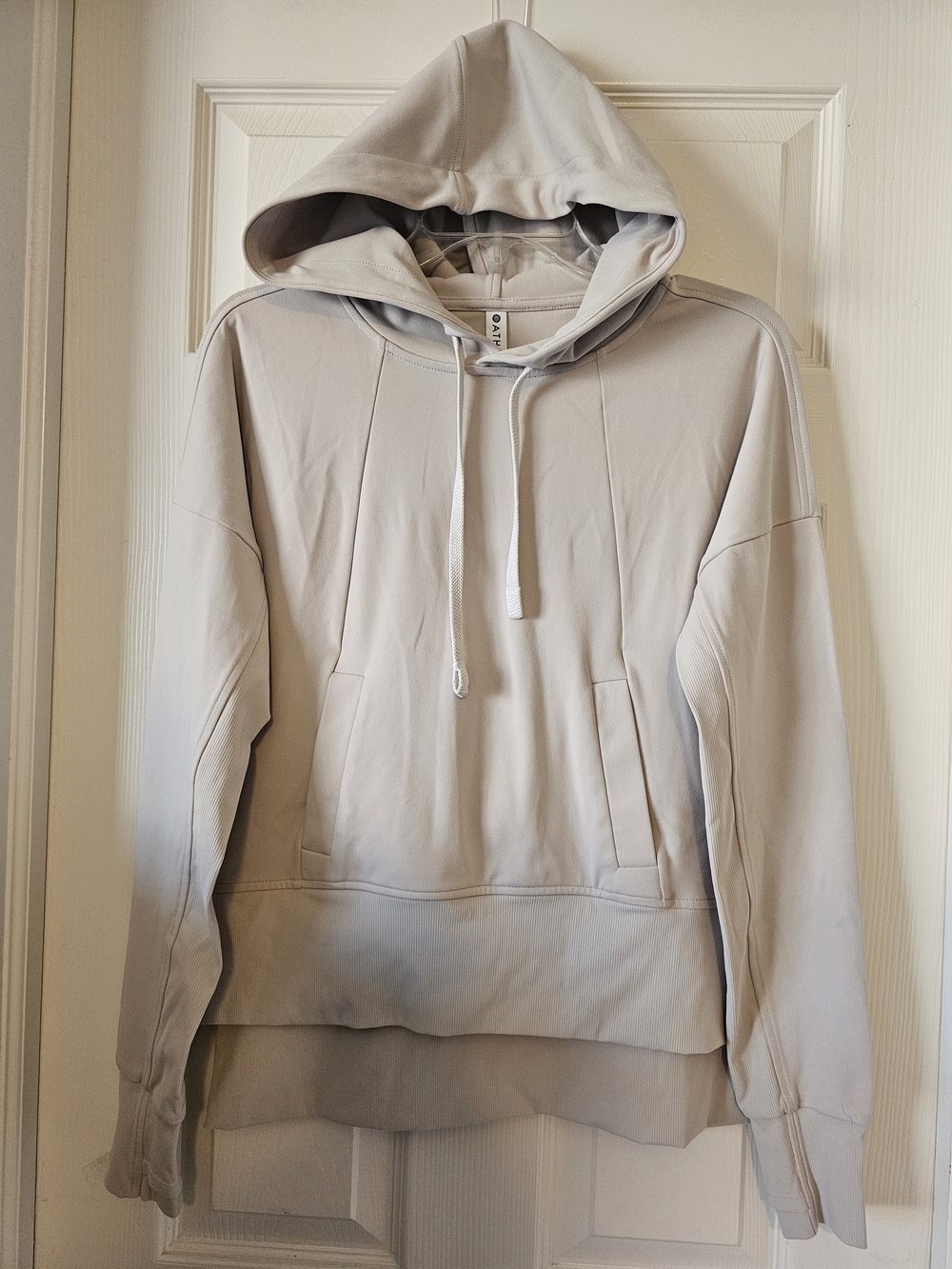 NEW! ATHLETA Wmns Mission Pullover Athleisure Hoodie Cream/beige Casual SIZE XS